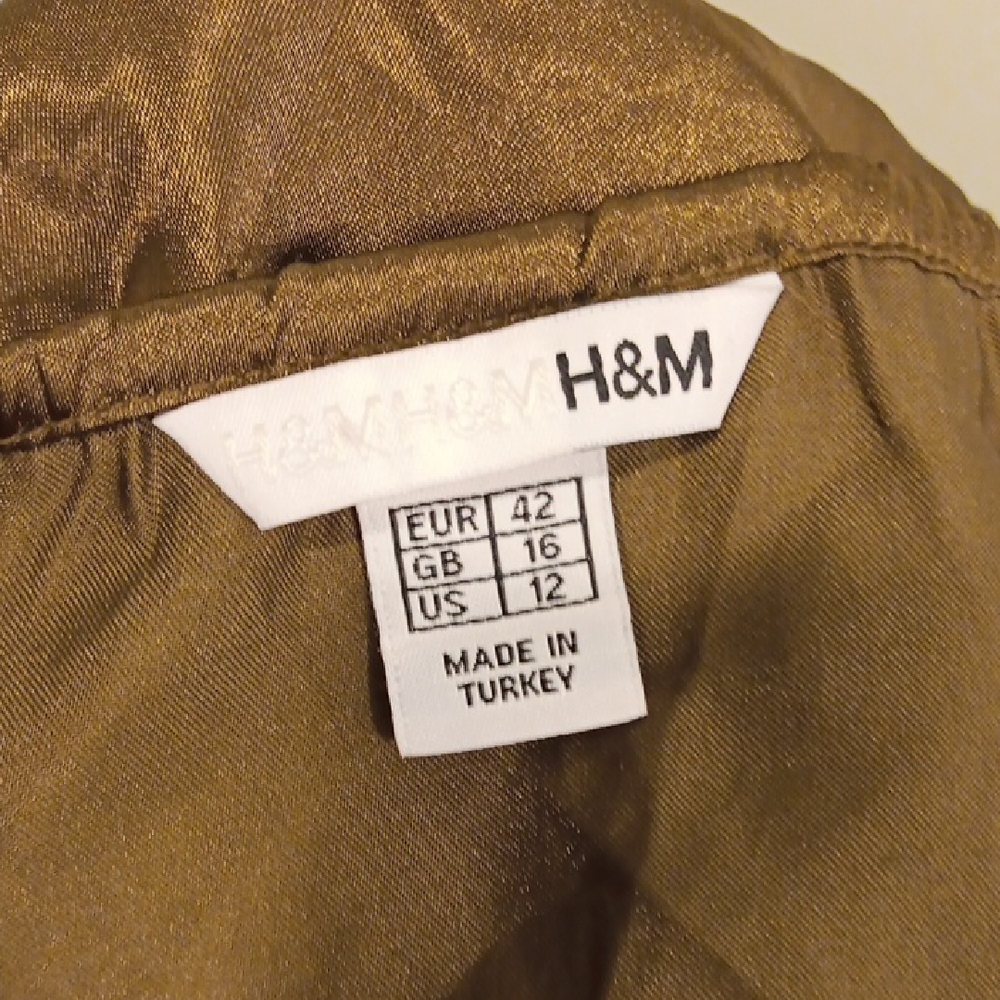 H&M HalterTop - Picture 8 of 8